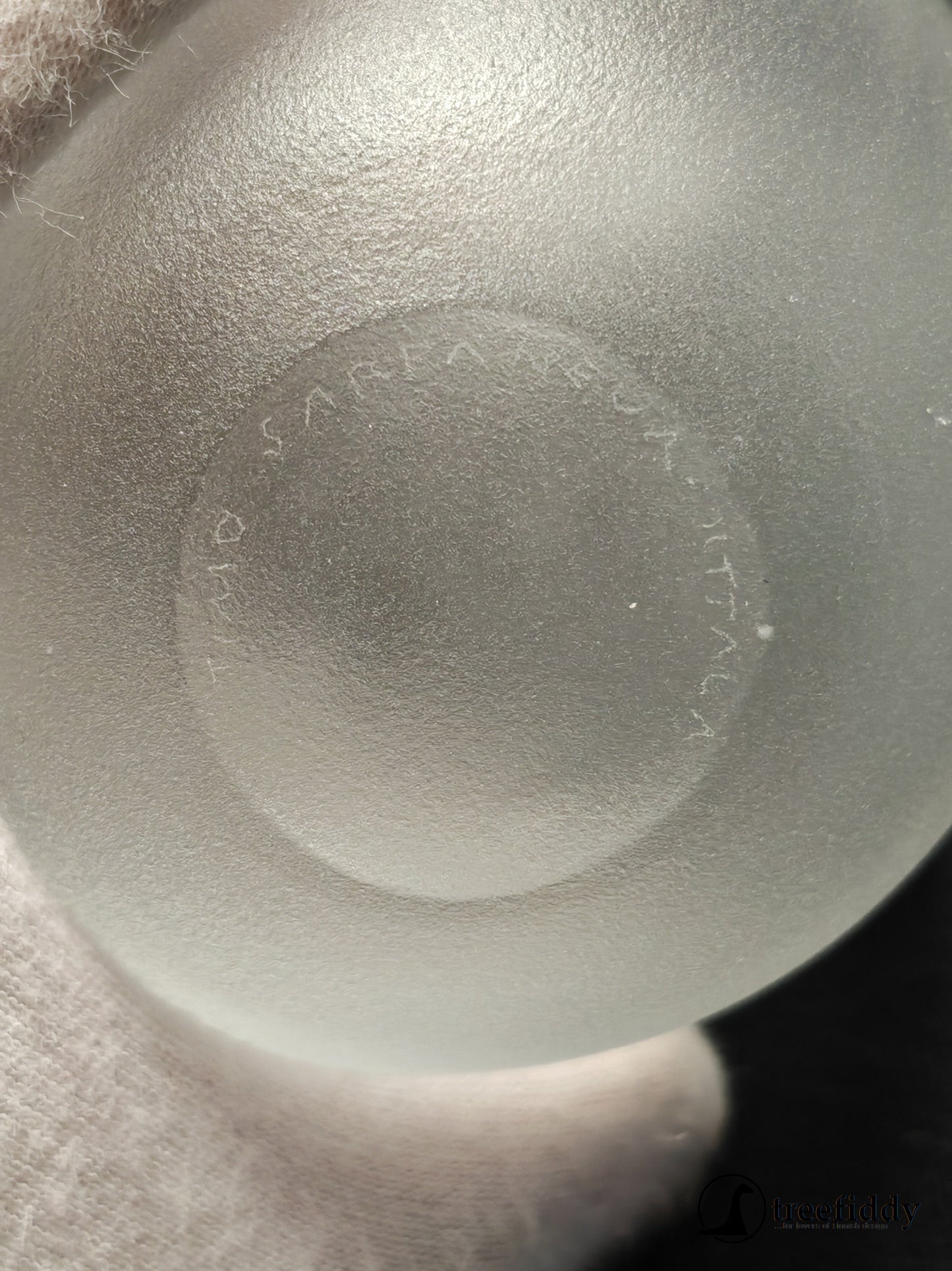 Taidelasi, Hiidenkirnu (pieni), Timo Sarpaneva