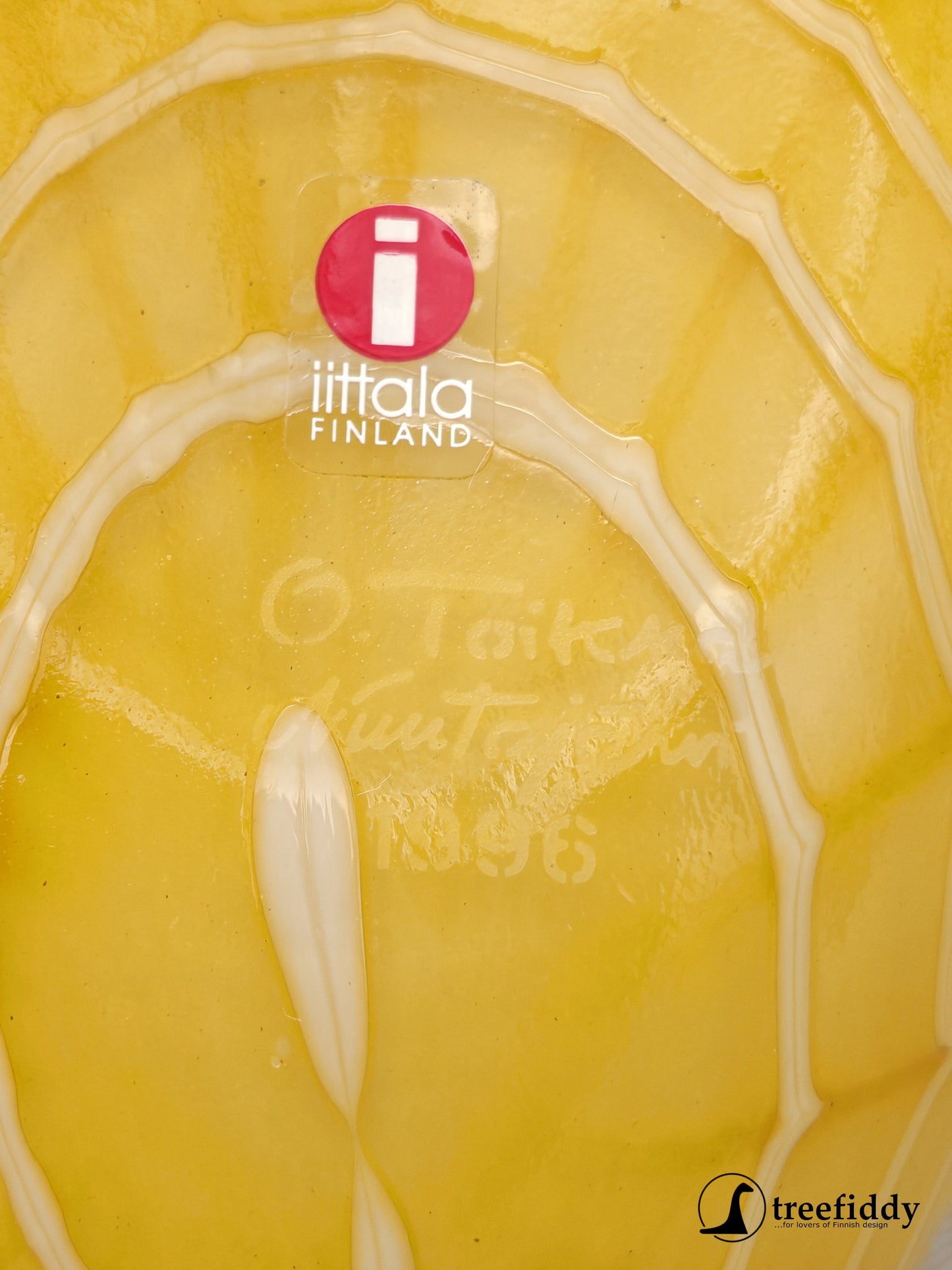 Lasilintu, Hakki, Oiva Toikka