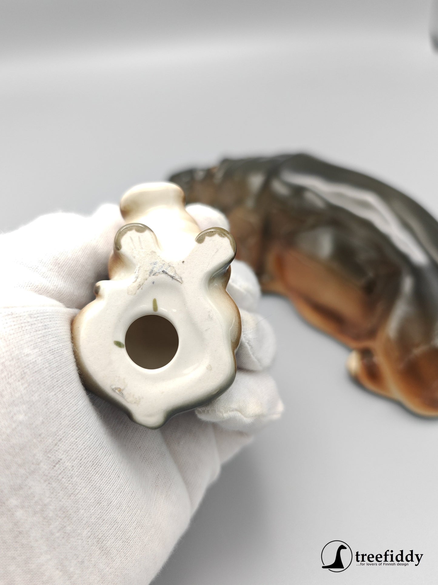 Figuriinit, Virtahepo äiti ja vauva, Lomonov