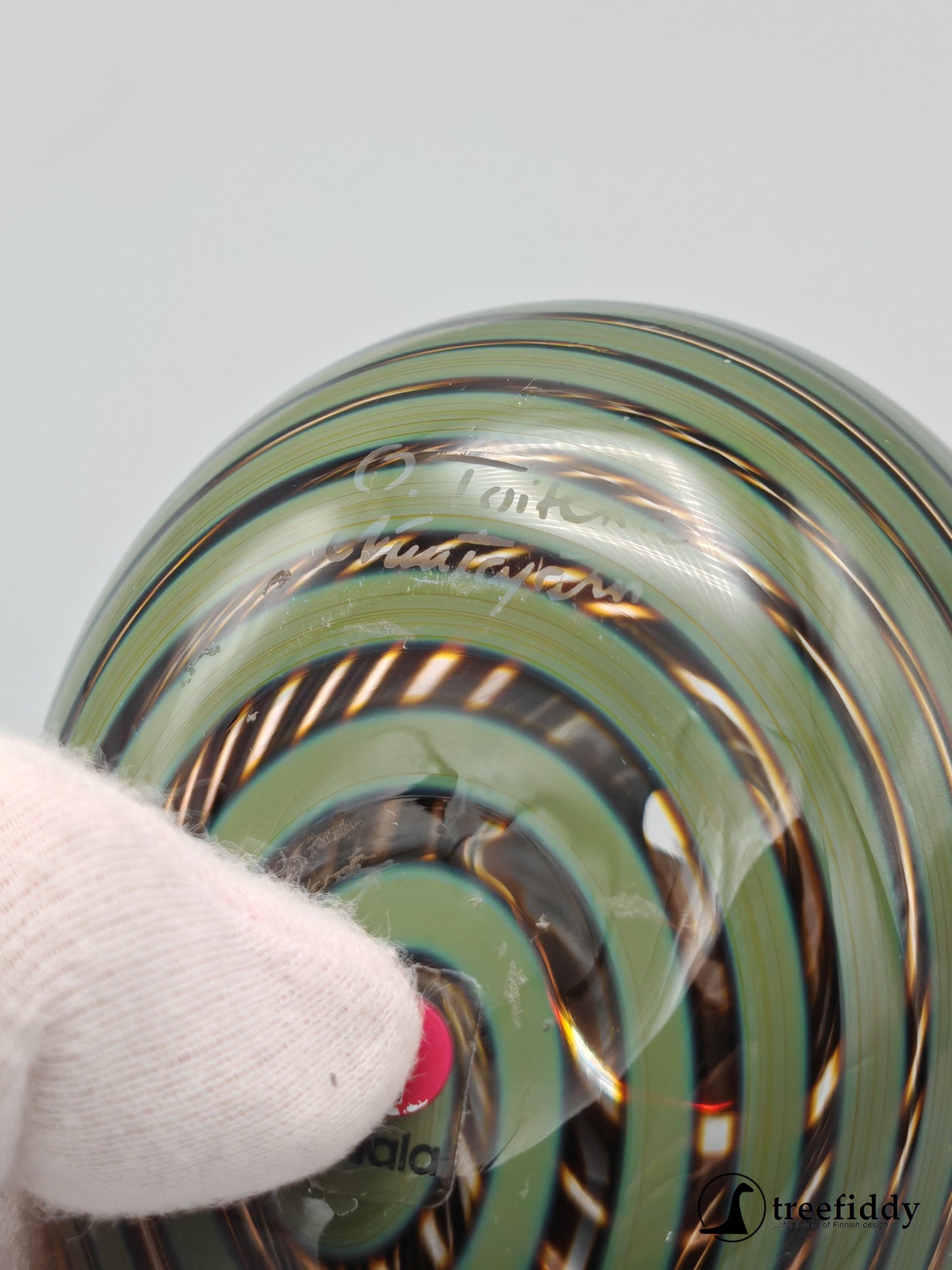 Lasilintu, Pajusotka, Oiva Toikka