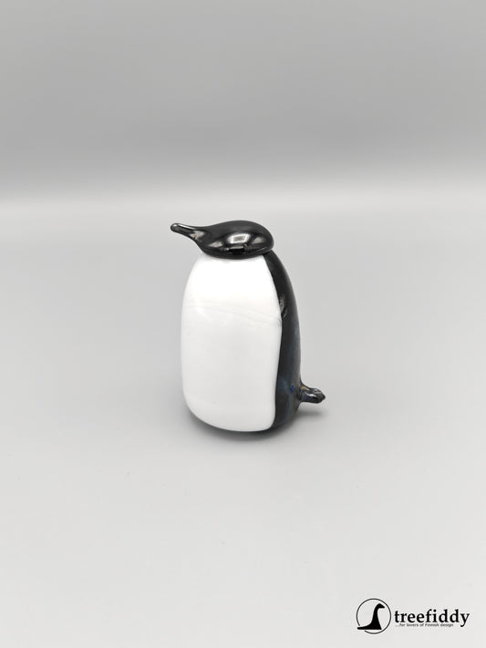Lasilintu, Unique Penguin, Oiva Toikka